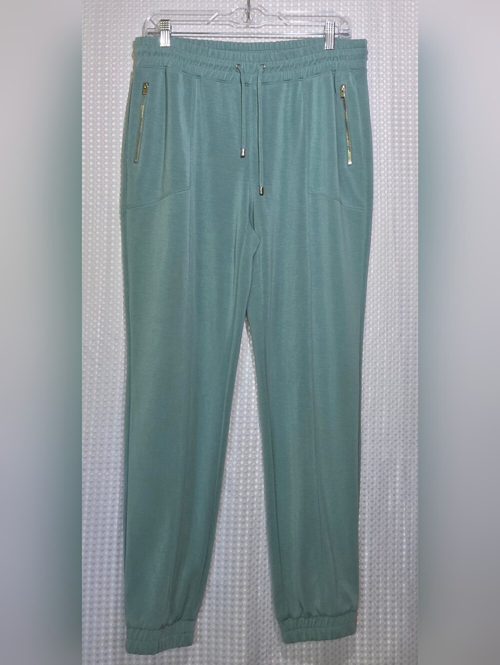 Chico’s Zenergy Sage Joggers Size 1R|M|8-10 | Soft Luxe Lounge Pants Athleisure - Picture 7 of 9
